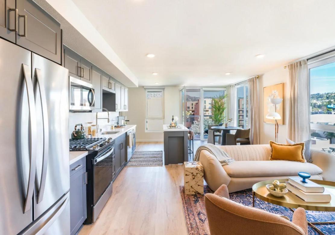 Hollywood 2 Bed Hideaway With Free Parking Apartment Los Angeles